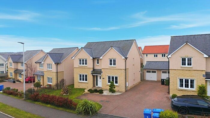 4 Bedroom Detached House For Sale In Fernwood Drive, Dalkeith, EH22