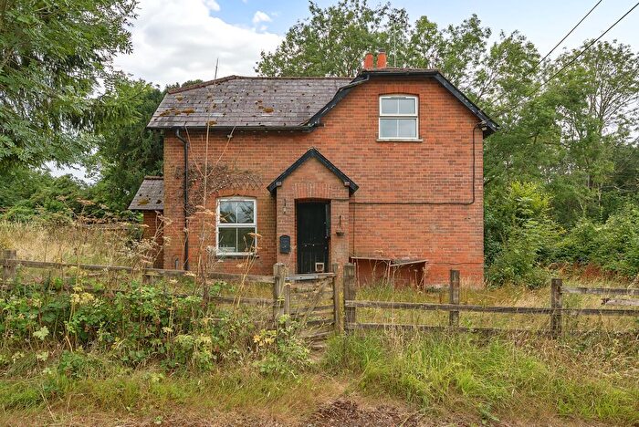 2 Bedroom Semi-Detached House For Sale In Fetcham Downs, Fetcham, KT22