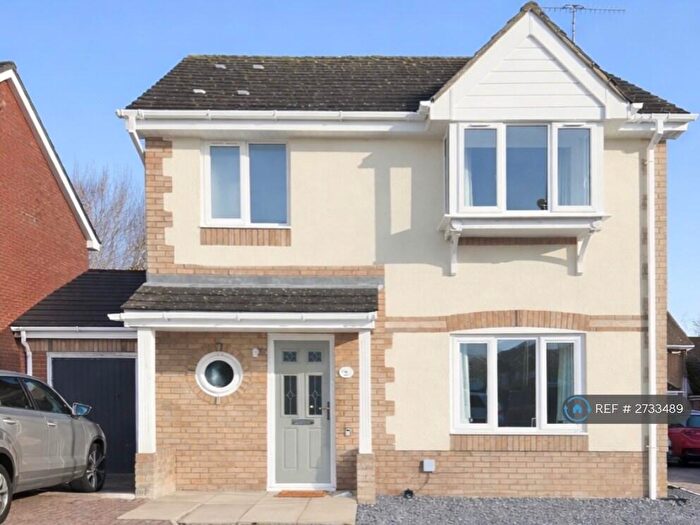 3 Bedroom Detached House To Rent In Dunley Way, Bishopdown, Salisbury, SP1