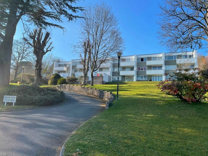 2 Bedroom Flat To Rent In Coach Road, Newton Abbot, TQ12