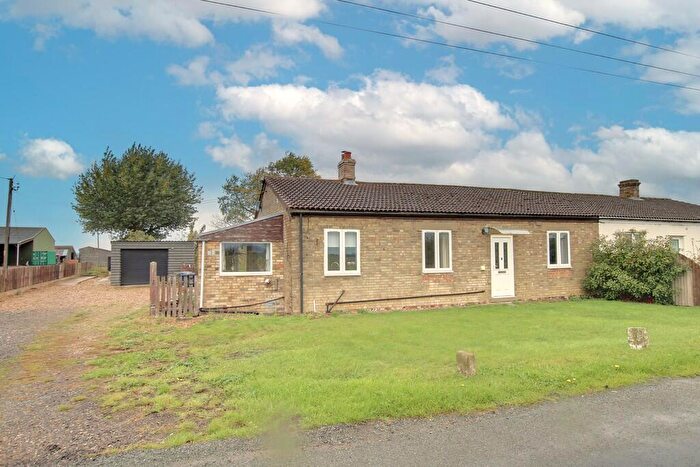 3 Bedroom Semi-Detached Bungalow For Sale In Stocking Drove, Chatteris, PE16