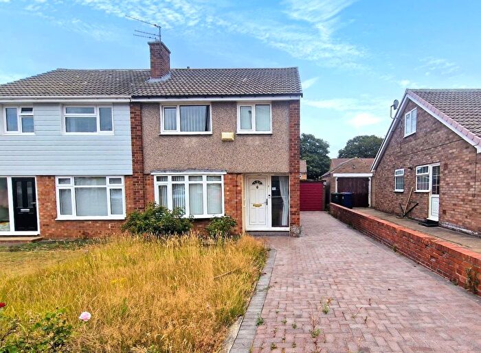 3 Bedroom Semi Detached House For Sale In Bowley Close, Middlesbrough, TS6