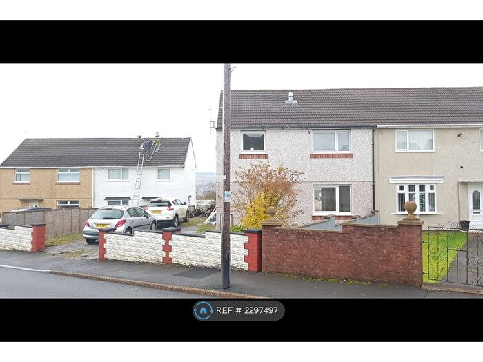 3 Bedroom Semi-Detached House To Rent In Heath Road, Pontllanfraith, Blackwood, NP12