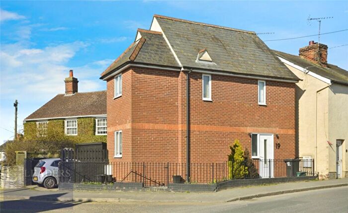 2 Bedroom Detached House For Sale In Hedingham Road, Halstead, Essex, CO9