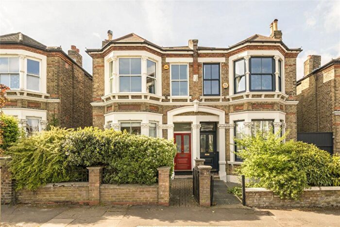 3 Bedroom Semi-Detached House For Sale In Drakefell Road, Telegraph Hill, SE14
