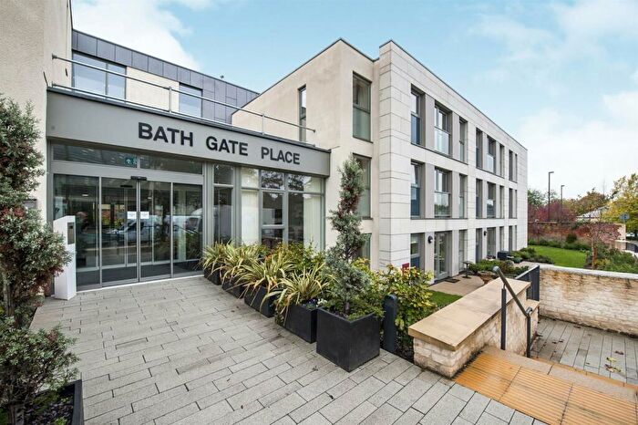 2 Bedroom Apartment For Sale In Bath Gate Place, Hammond Way, Cirencester, GL7