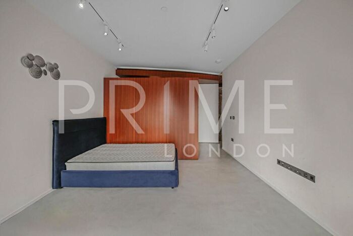 2 Bedroom Apartment For Sale In One Park Drive, Canary Wharf, London, E14