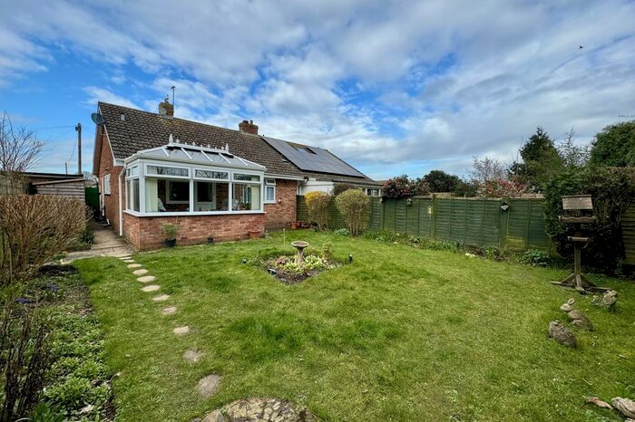 2 Bedroom Bungalow For Sale In Gosford Way, Polegate, East Sussex, BN26