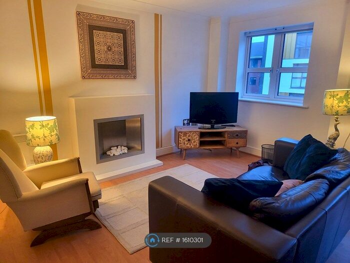 1 Bedroom Flat To Rent In Qube, Birmingham, B1