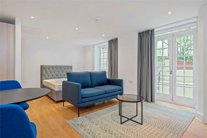 Apartment To Rent In St Mark's Apartments, City Road, London, EC1V