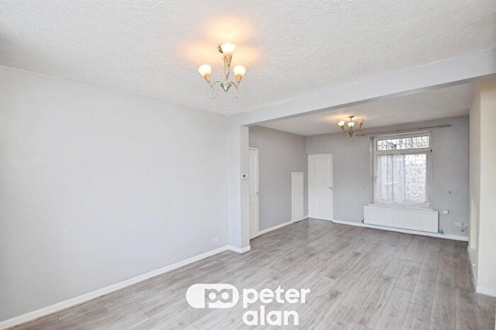 3 Bedroom Terraced House For Sale In Pleasant View Terrace, Swansea, SA1
