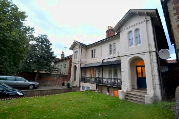 1 Bedroom Flat To Rent In London Road, Reading, RG1