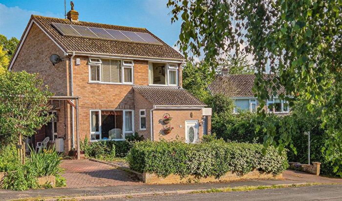 3 Bedroom Detached House For Sale In St. Georges Close, Cam, Dursley, GL11