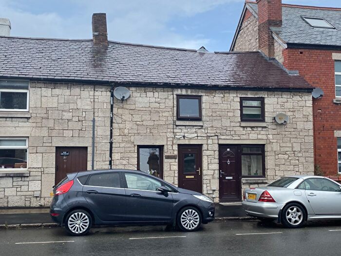 2 Bedroom Property For Sale In Mwrog Street, Ruthin, Clwyd, Wales, LL15