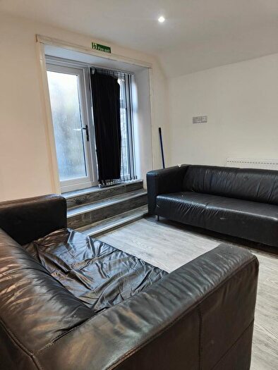 1 Bedroom Property To Rent In Merton Road, Bradford, BD7