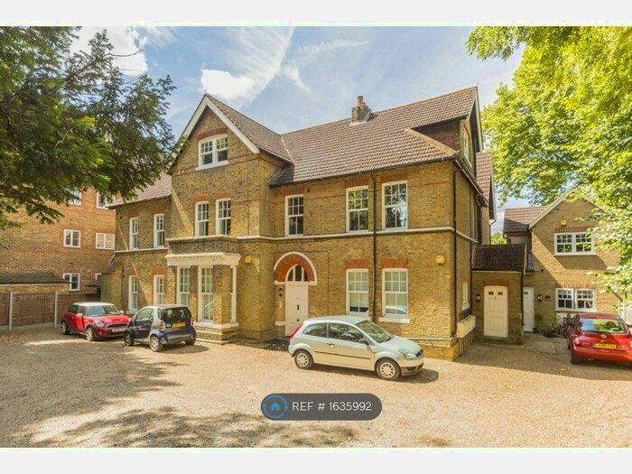 2 Bedroom Flat To Rent In Court Road, London, SE9