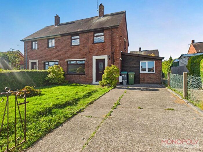 2 Bedroom Semi Detached House To Rent In Ffordd Llanerch, Pen-Y-Cae, LL14