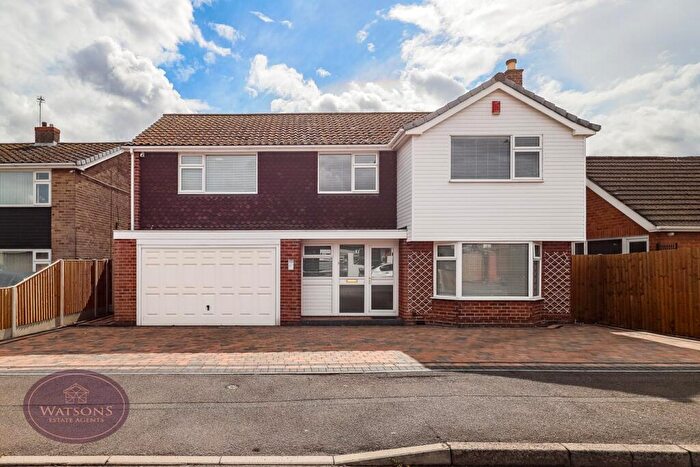 4 Bedroom Detached House For Sale In Prestwood Drive, Nottingham, NG8