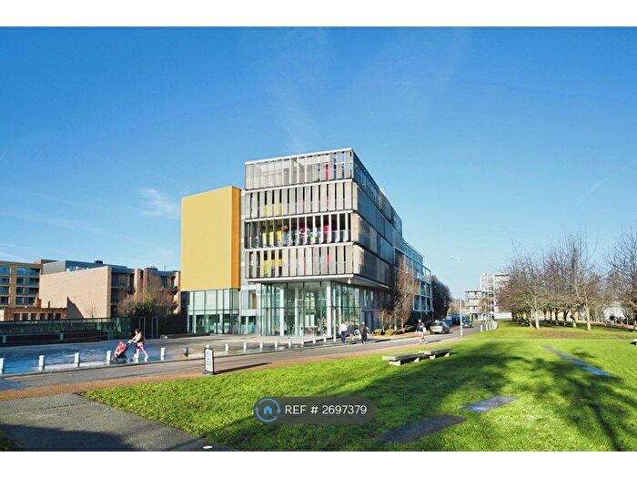 2 Bedroom Flat To Rent In New River Avenue, London, N8