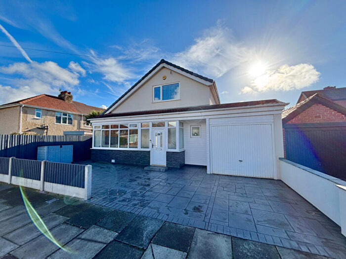 2 Bedroom Bungalow For Sale In Rookwood Avenue, Cleveleys, FY5