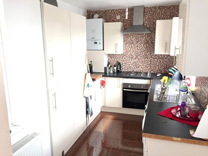 2 Bedroom Flat To Rent In London Road, Thornton Heath, CR7