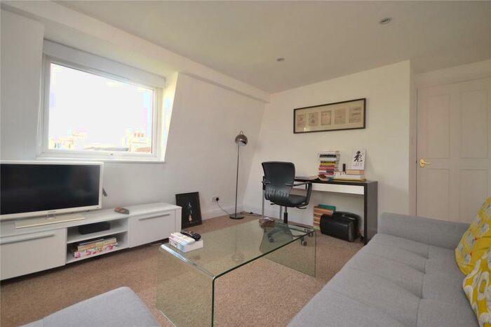 1 Bedroom Apartment To Rent In Alexandra Park Road, London, N22