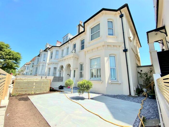 1 Bedroom Apartment To Rent In Westbourne Villas, Hove, BN3