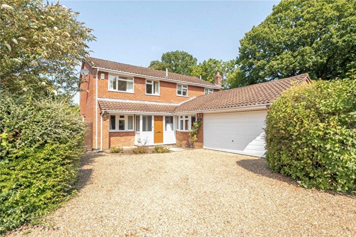 4 Bedroom Detached House For Sale In The Boreen, Headley Down, Hampshire, GU35