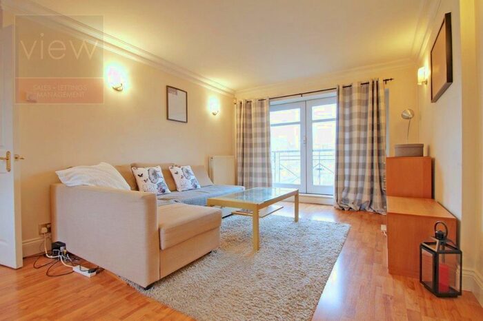 1 Bedroom Flat To Rent In Swan Street, London SE1