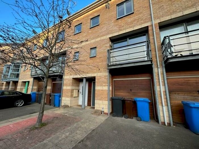 3 Bedroom House To Rent In Maude Street, Ipswich, IP3