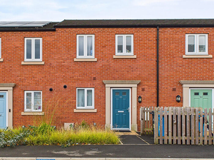 3 Bedroom Semi-Detached House To Rent In Erasmus Drive, DE1