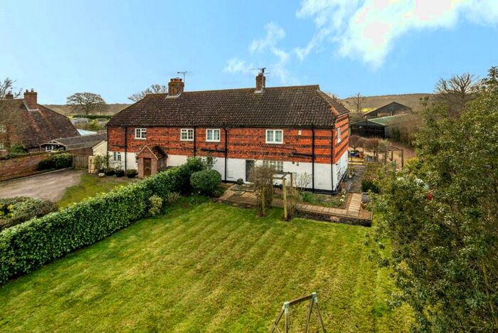 3 Bedroom Semi-Detached House For Sale In High Street Green, Chiddingfold, GU8