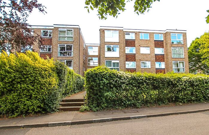 1 Bedroom Flat To Rent In Brodie House, Harcourt Avenue, SM6