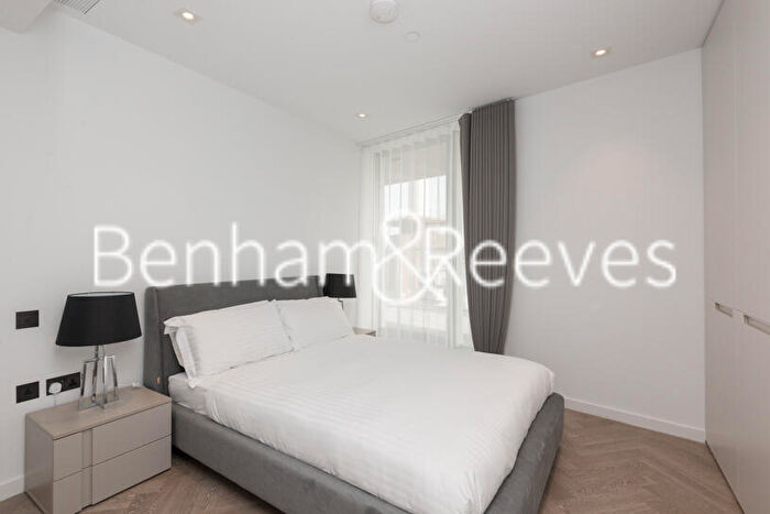 2 Bedroom Apartment To Rent In Circus Road, London, SW11