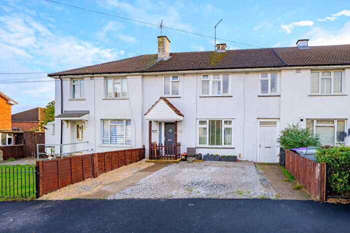 4 Bedroom Terraced House For Sale In Shelley Avenue In Grantham, NG31