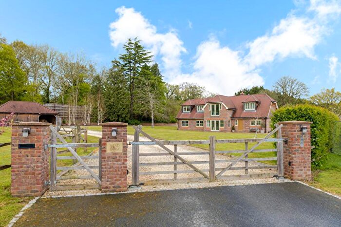 4 Bedroom Detached House For Sale In Maydwell Avenue, Slinfold, RH13