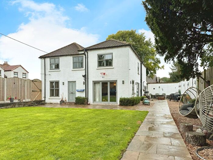 4 Bedroom Detached House For Sale In Woodfield House, Newington, Doncaster, South Yorkshire, DN10