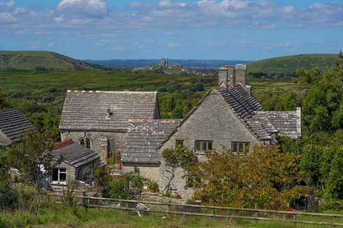 4 Bedroom Detached House To Rent In Kingston, Corfe Castle, Wareham, BH20