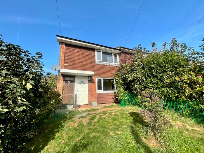 2 Bedroom End Of Terrace House To Rent In Brougham Place, Farnham, GU9