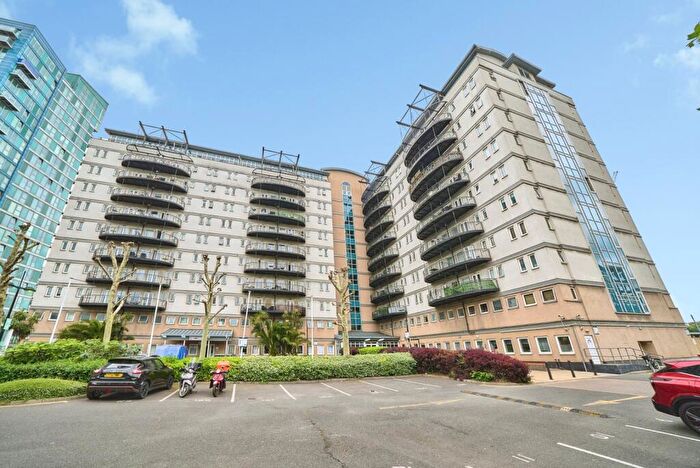 2 Bedroom Flat For Sale In High Street, Stratford, London, E15