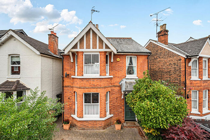4 Bedroom Detached House For Sale In Fengates Road, Redhill, RH1