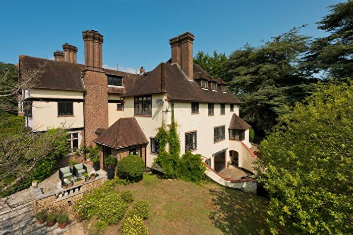 7 Bedroom End Of Terrace House For Sale In Yaffle Road, St George's Hill, KT13