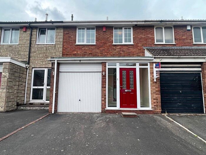 3 Bedroom Terraced House To Rent In Bell Street, Tipton, DY4