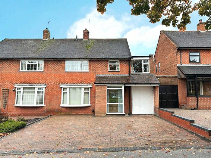 5 Bedroom Semi-Detached House To Rent In Shenley Lane, Selly Oak, Birmingham, B29