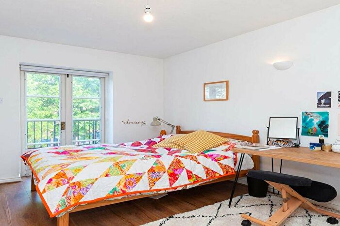 4 Bedroom Flat To Rent In Stock Orchard Crescent, Caledonian Road, N7