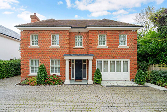 4 Bedroom Detached House To Rent In Downside Road, Winchester, SO22