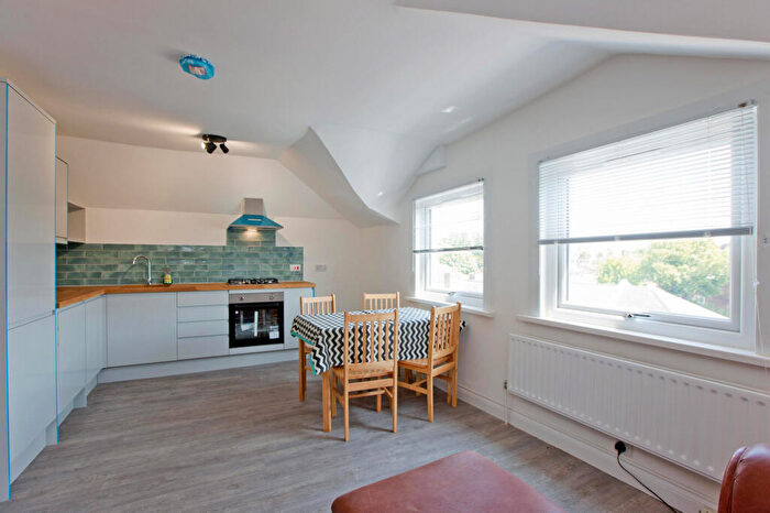 1 Bedroom Flat To Rent In Northwood Road, London, N6