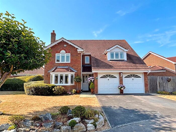 4 Bedroom Detached House For Sale In Bleriot Crescent, Whiteley, PO15