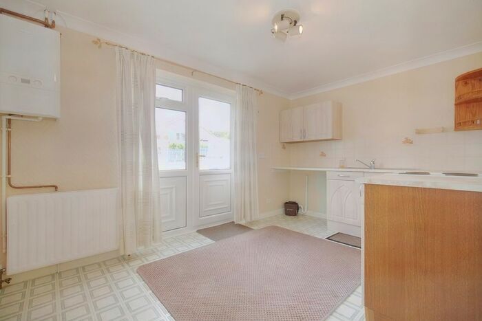 2 Bedroom Semi-Detached House For Sale In Ellerburn Drive, Bridlington, YO16