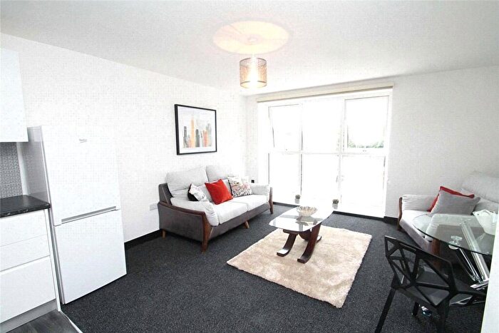 1 Bedroom Apartment To Rent In San Court, - Wilmslow Road, Rusholme, Manchester, M14